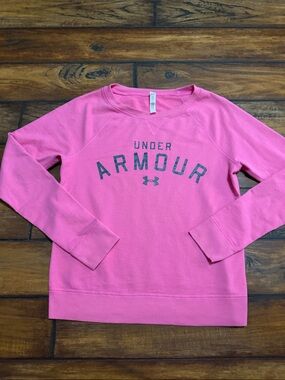 Under Armour Women's Hot Pink Lightweight Pullover Sweatshirt